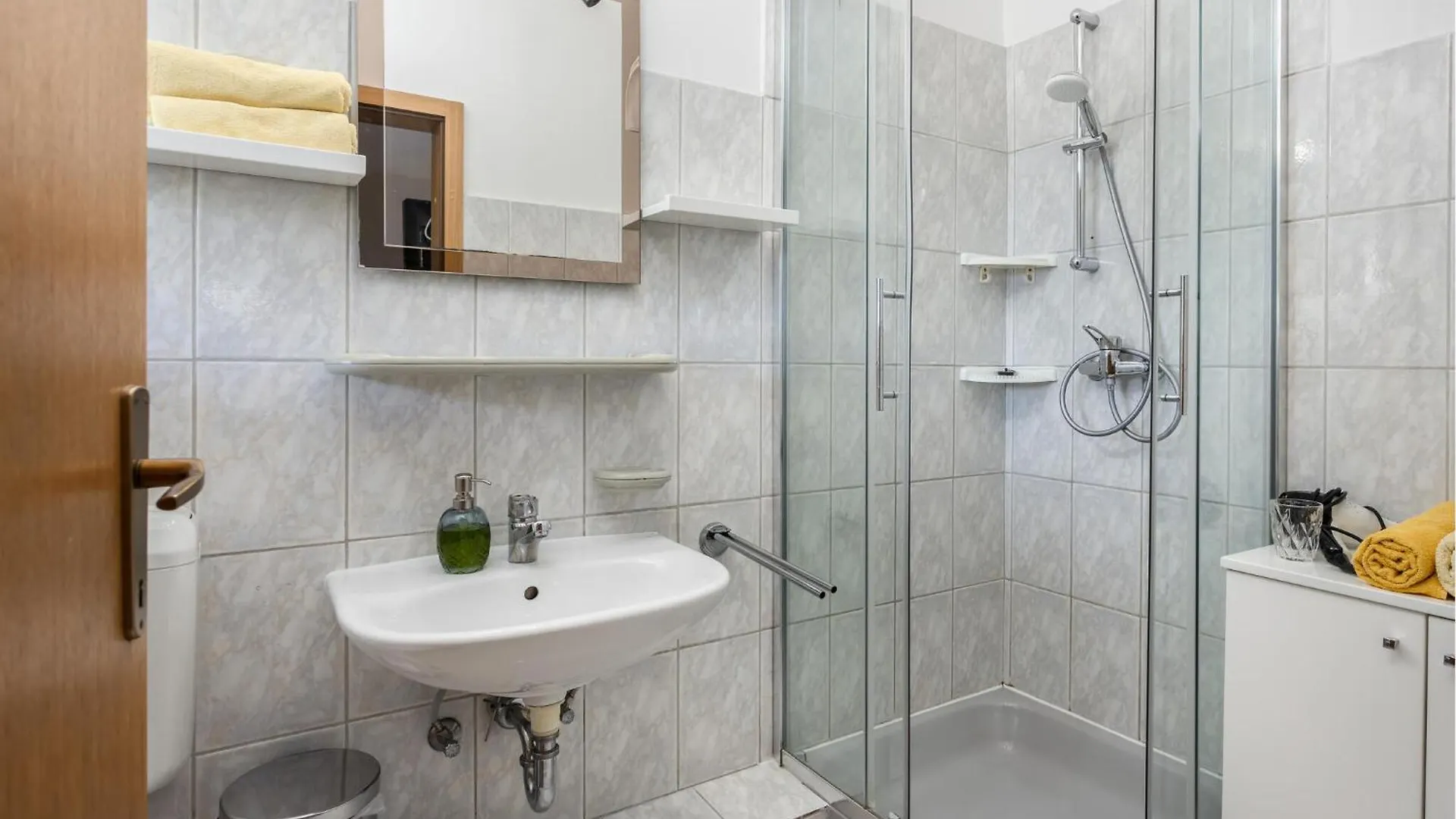 Nice Apartment In Selce With Kitchen