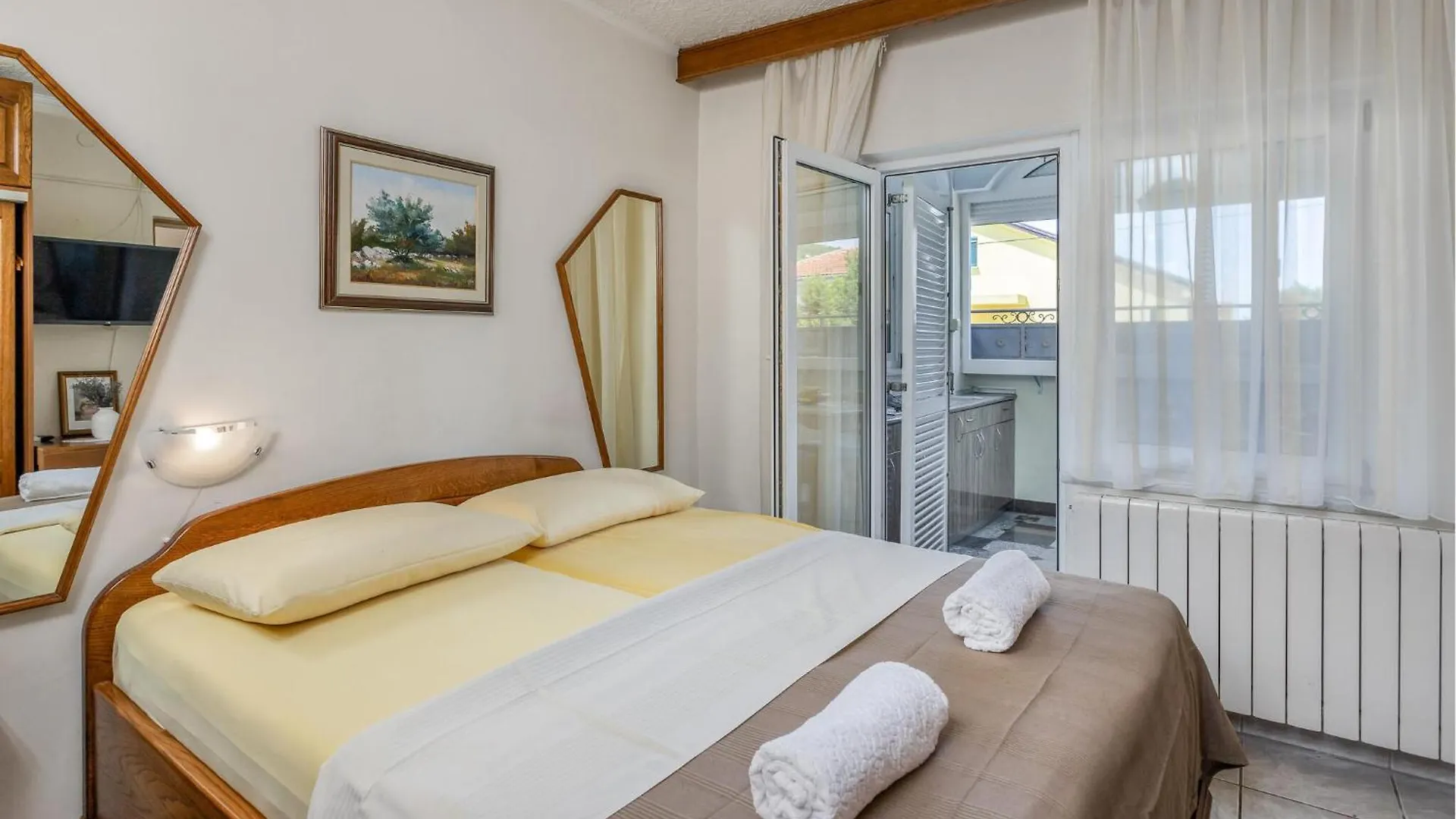 Nice Apartment In Selce With Kitchen