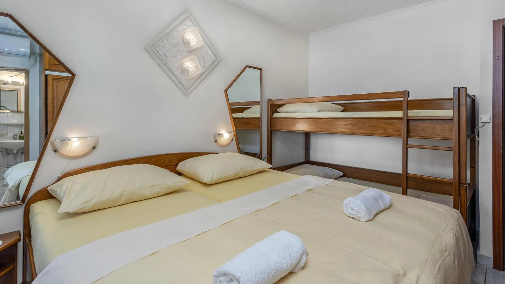 Nice Apartment In Selce With Kitchen