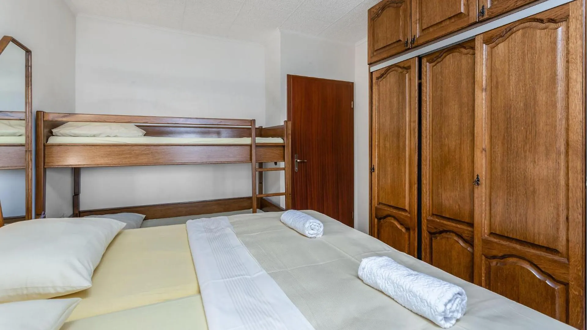 Nice Apartment In Selce With Kitchen